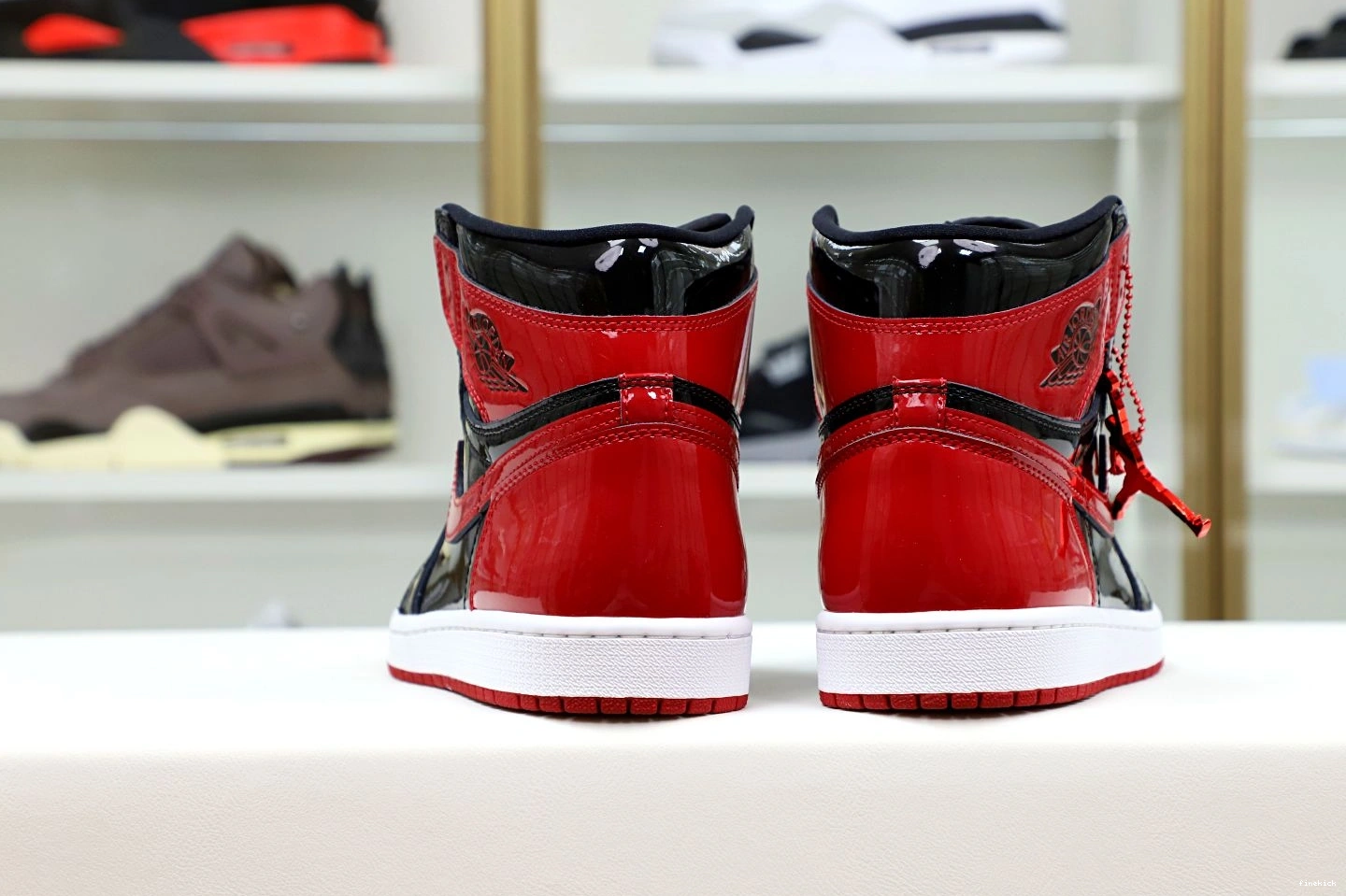 PATENT JORDAN BRED OG HIGH AIR 1 0215